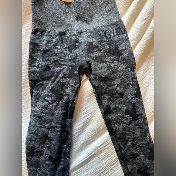 Gym Shark high waisted compression 7/8 length leggings size XS - Picture 2 of 3